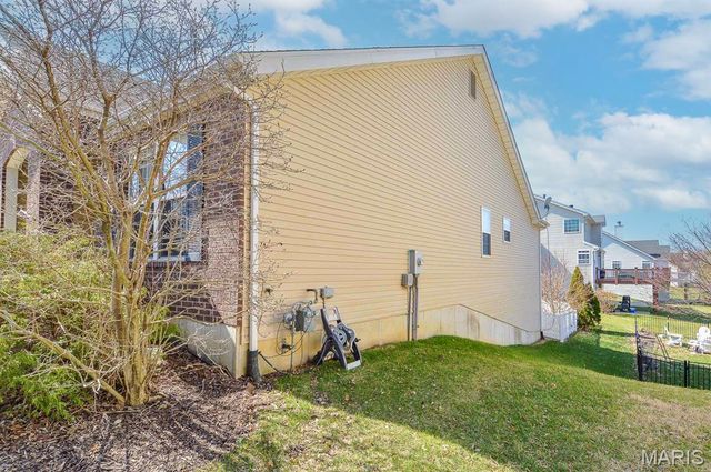 2250 Amberleigh Drive, Maryville, IL 62062