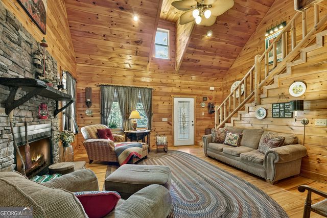 396 Dover Falls Trail, Ellijay, GA 30540