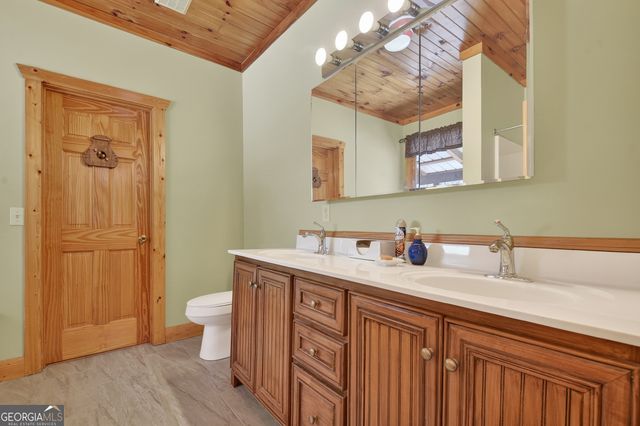 396 Dover Falls Trail, Ellijay, GA 30540