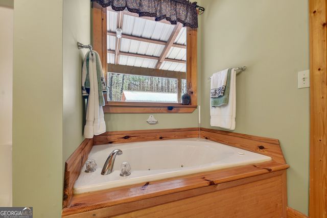 396 Dover Falls Trail, Ellijay, GA 30540