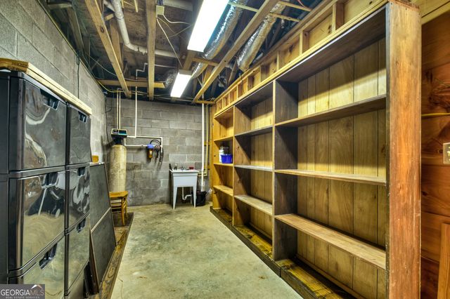 396 Dover Falls Trail, Ellijay, GA 30540