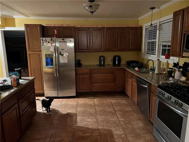 408 W Ave C, Kingsville, TX 78363