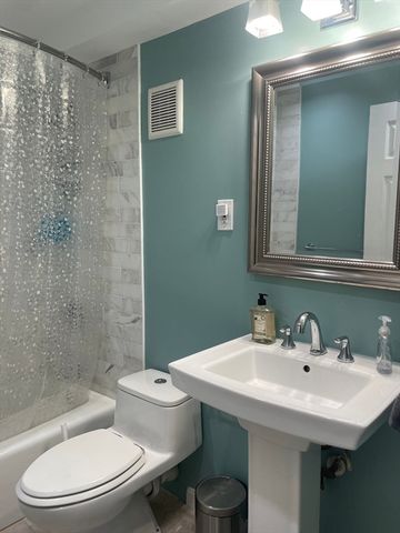 357 Commercial St 116, Boston, MA 02109