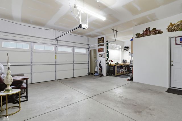 3527 Brunstfield Court, Bargersville, IN 46106