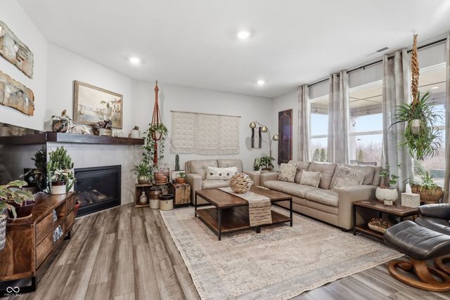 3527 Brunstfield Court, Bargersville, IN 46106