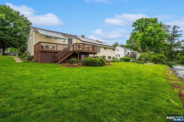 226 Mulberry Place, Ridgewood, NJ 07450