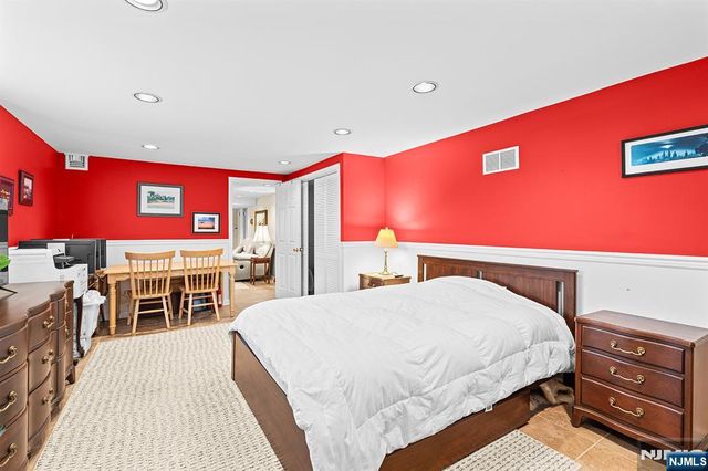 226 Mulberry Place, Ridgewood, NJ 07450