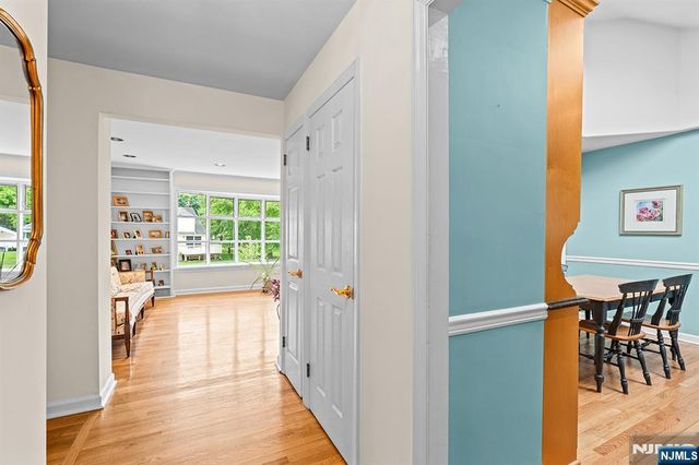 226 Mulberry Place, Ridgewood, NJ 07450