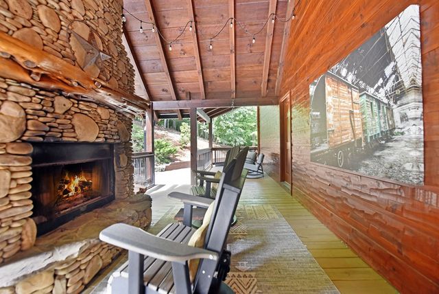 71 High Country Lane, Morganton, GA 30560