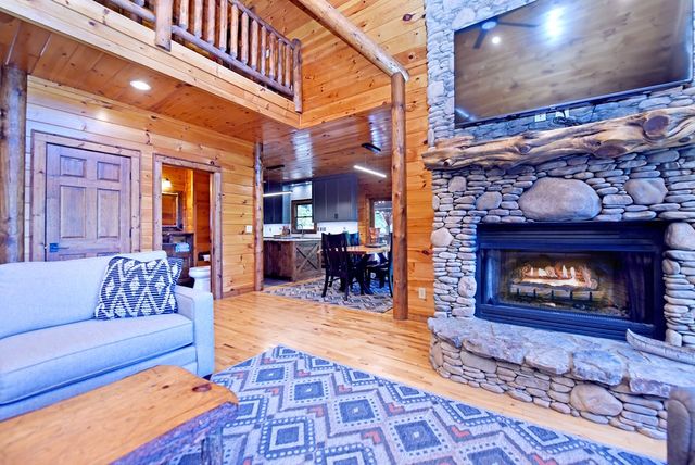 71 High Country Lane, Morganton, GA 30560