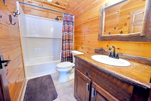 71 High Country Lane, Morganton, GA 30560