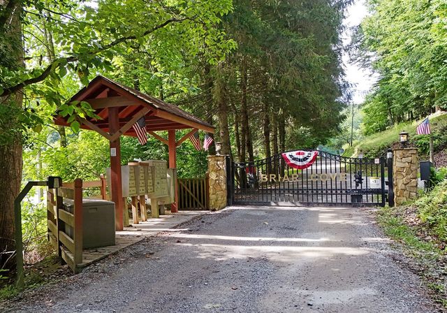 71 High Country Lane, Morganton, GA 30560