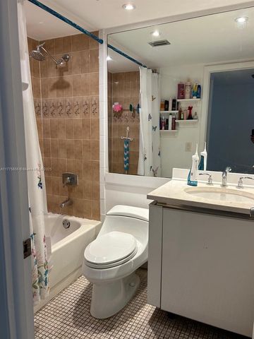 17890 W Dixie Highway 714, North Miami Beach, FL 33160