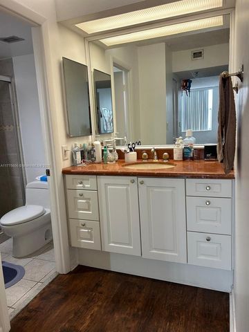 17890 W Dixie Highway 714, North Miami Beach, FL 33160