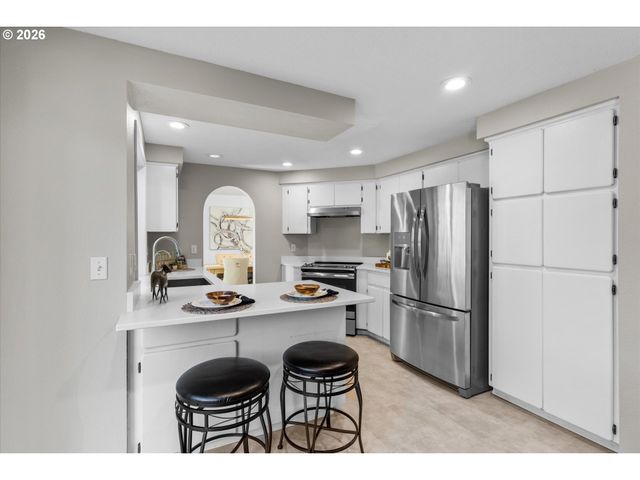 14041 Sw FANNO CREEK Dr, Tigard, OR 97224