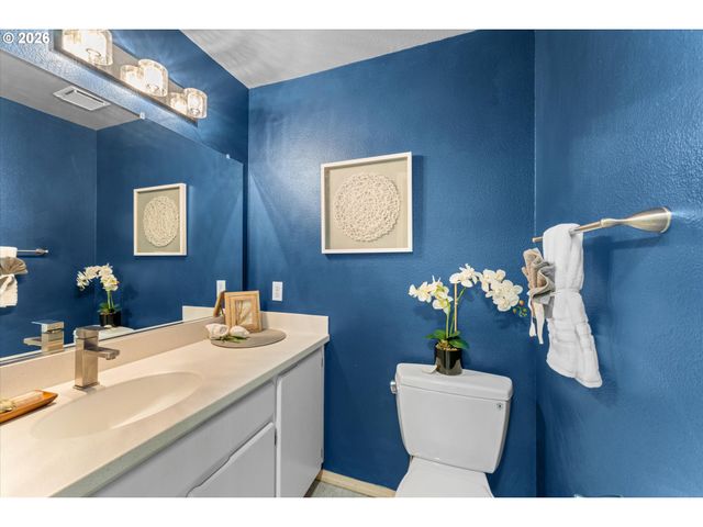 14041 Sw FANNO CREEK Dr, Tigard, OR 97224