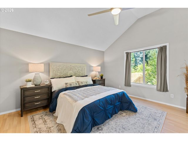 14041 Sw FANNO CREEK Dr, Tigard, OR 97224