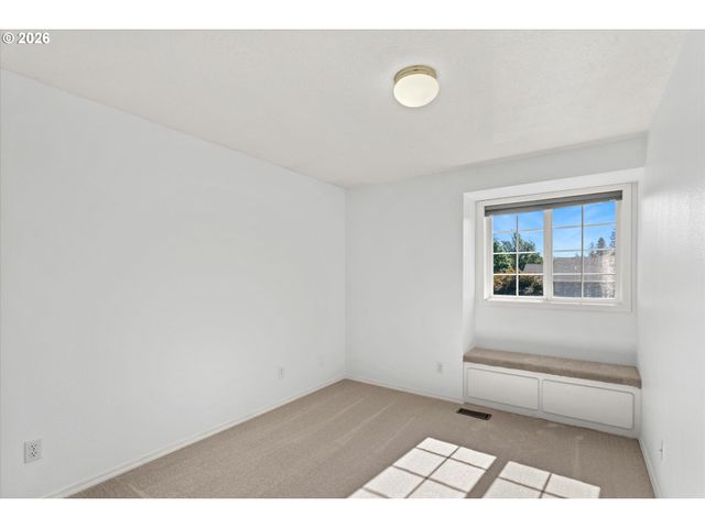 14041 Sw FANNO CREEK Dr, Tigard, OR 97224