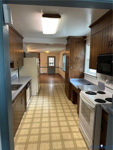 2208 Grant St, Hopewell, VA 23860