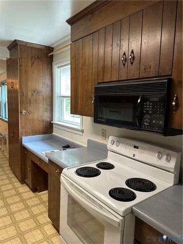 2208 Grant St, Hopewell, VA 23860