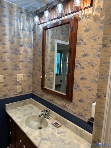 2208 Grant St, Hopewell, VA 23860