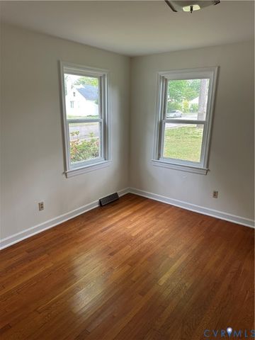 2208 Grant St, Hopewell, VA 23860
