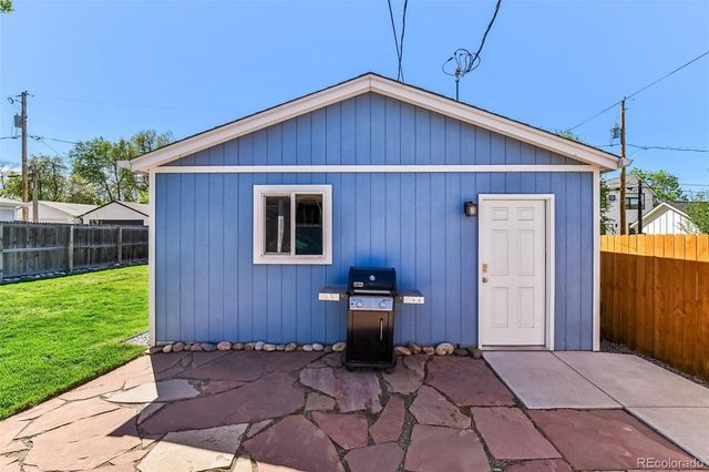 1825 S Adams Street, Denver, CO 80210