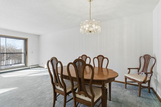 3030 Saint Albans Mill Road 213, Minnetonka, MN 55305