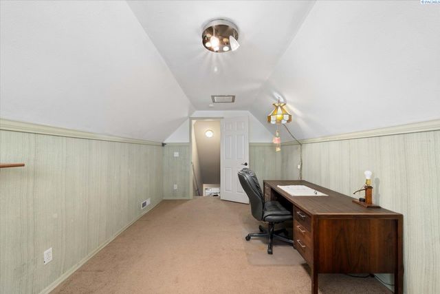 3721 Cherry Ct., West Richland, WA 99353