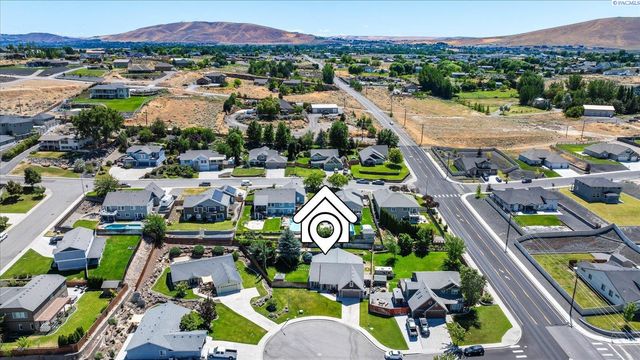 3721 Cherry Ct., West Richland, WA 99353
