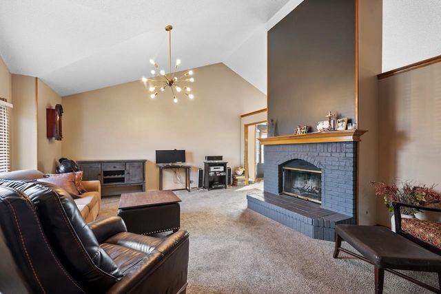 9701 W Greenspoint St, Wichita, KS 67205