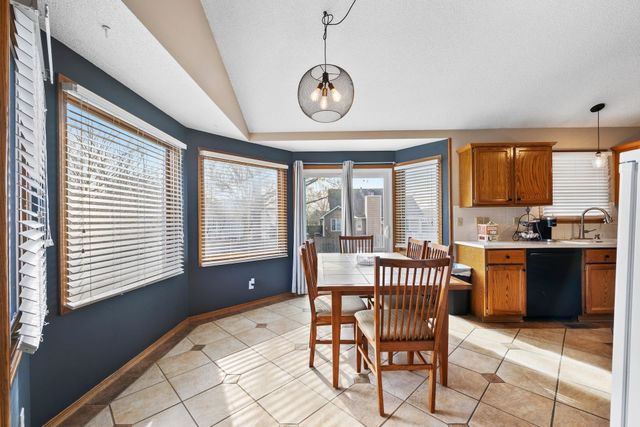 9701 W Greenspoint St, Wichita, KS 67205