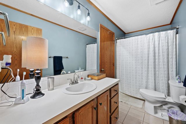 9701 W Greenspoint St, Wichita, KS 67205