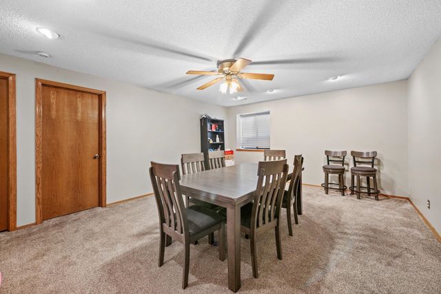 9701 W Greenspoint St, Wichita, KS 67205