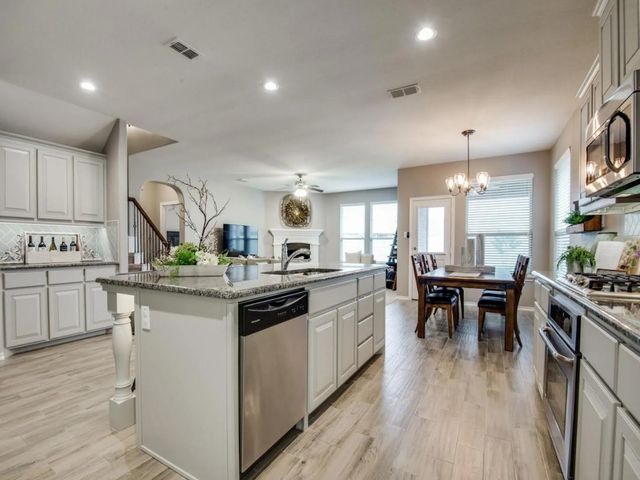 612 Gannet Trail, Argyle, TX 76226