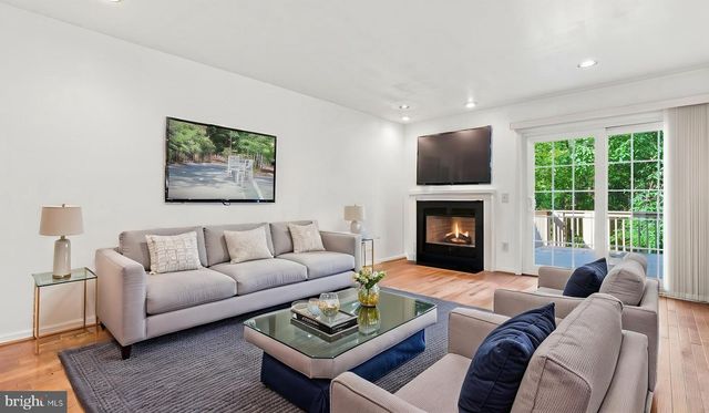 432 COUNTRY CLUB DR, Lansdale, PA 19446