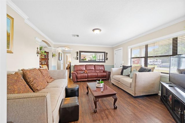 105 MIRROR DRIVE, Sanford, FL 32773