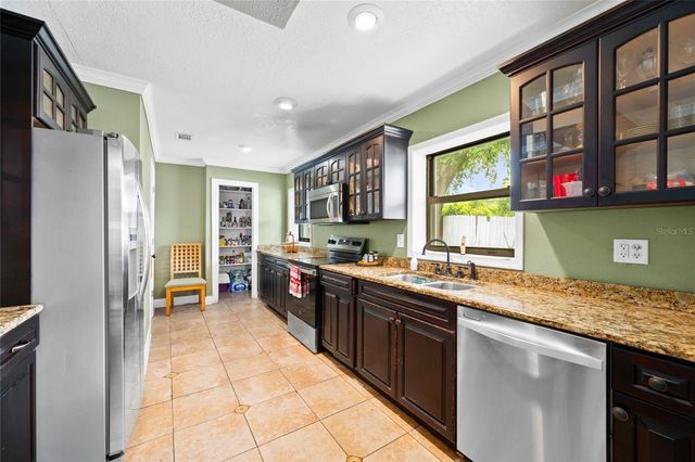105 MIRROR DRIVE, Sanford, FL 32773