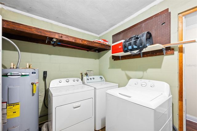 105 MIRROR DRIVE, Sanford, FL 32773
