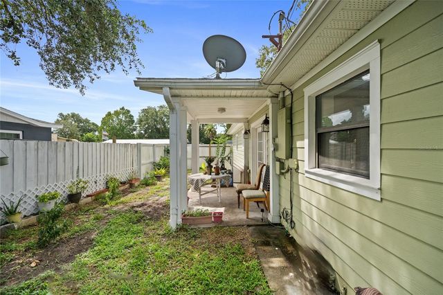105 MIRROR DRIVE, Sanford, FL 32773