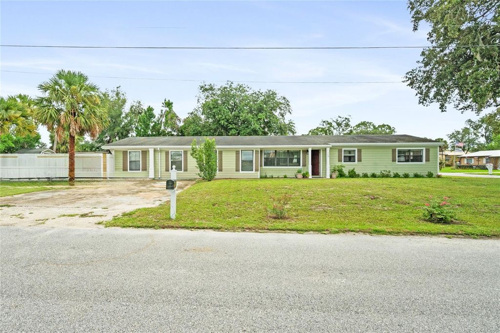 105 MIRROR DRIVE, Sanford, FL 32773