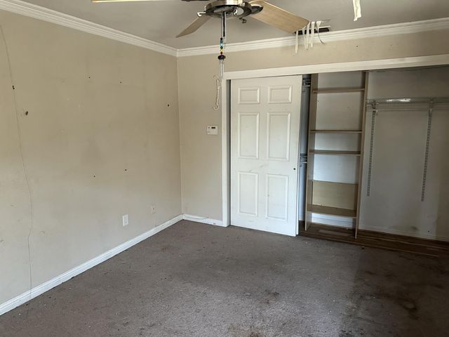 6762 Calvine Rd, Sacramento, CA 95823