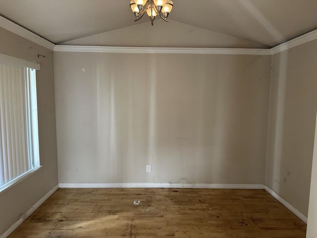6762 Calvine Rd, Sacramento, CA 95823