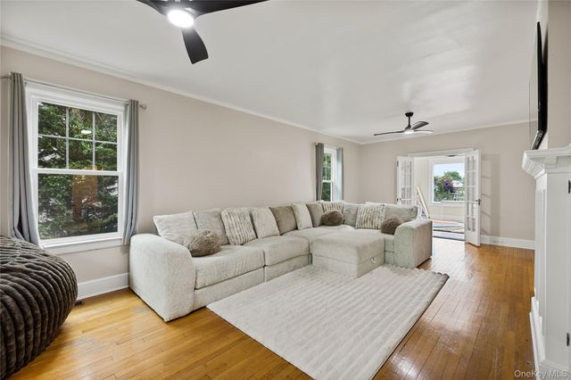 44 S Montgomery Avenue, Bay Shore, NY 11706