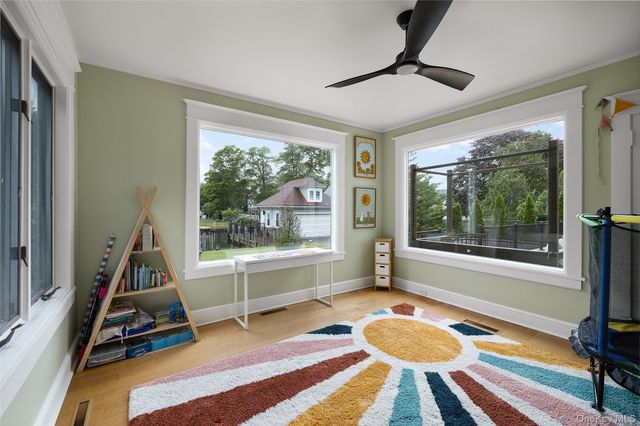 44 S Montgomery Avenue, Bay Shore, NY 11706