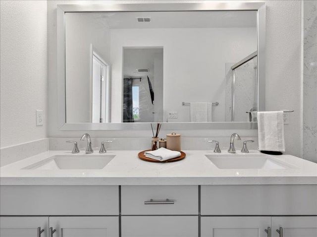 9509 Cheverny Way, Sacramento, CA 95829