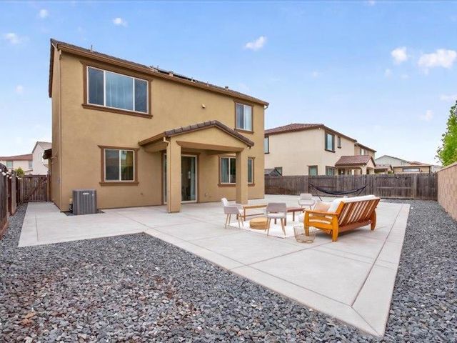 9509 Cheverny Way, Sacramento, CA 95829