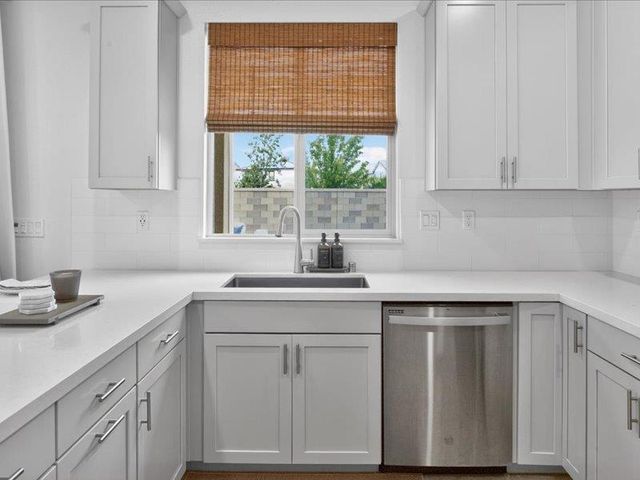 9509 Cheverny Way, Sacramento, CA 95829