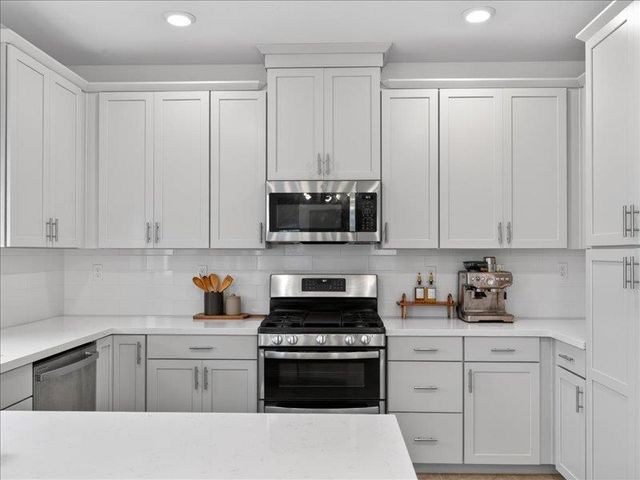 9509 Cheverny Way, Sacramento, CA 95829