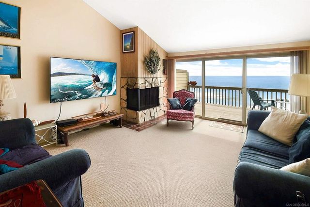 1810 Parliament, Encinitas, CA 92024